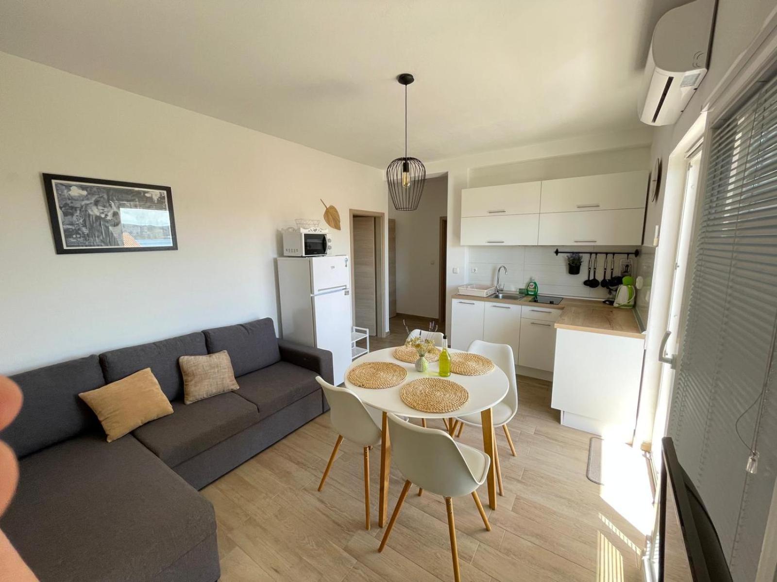 Apartments Nada Бетина Екстериор снимка