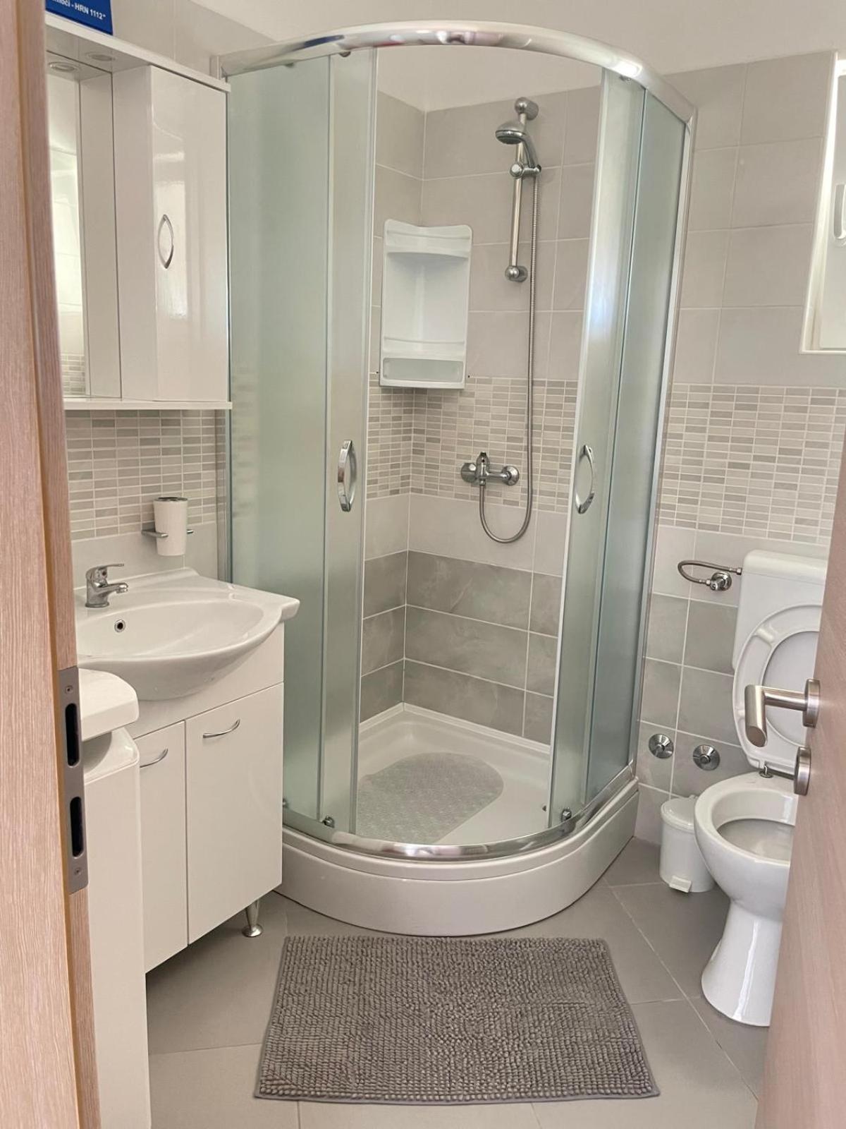 Apartments Nada Бетина Екстериор снимка