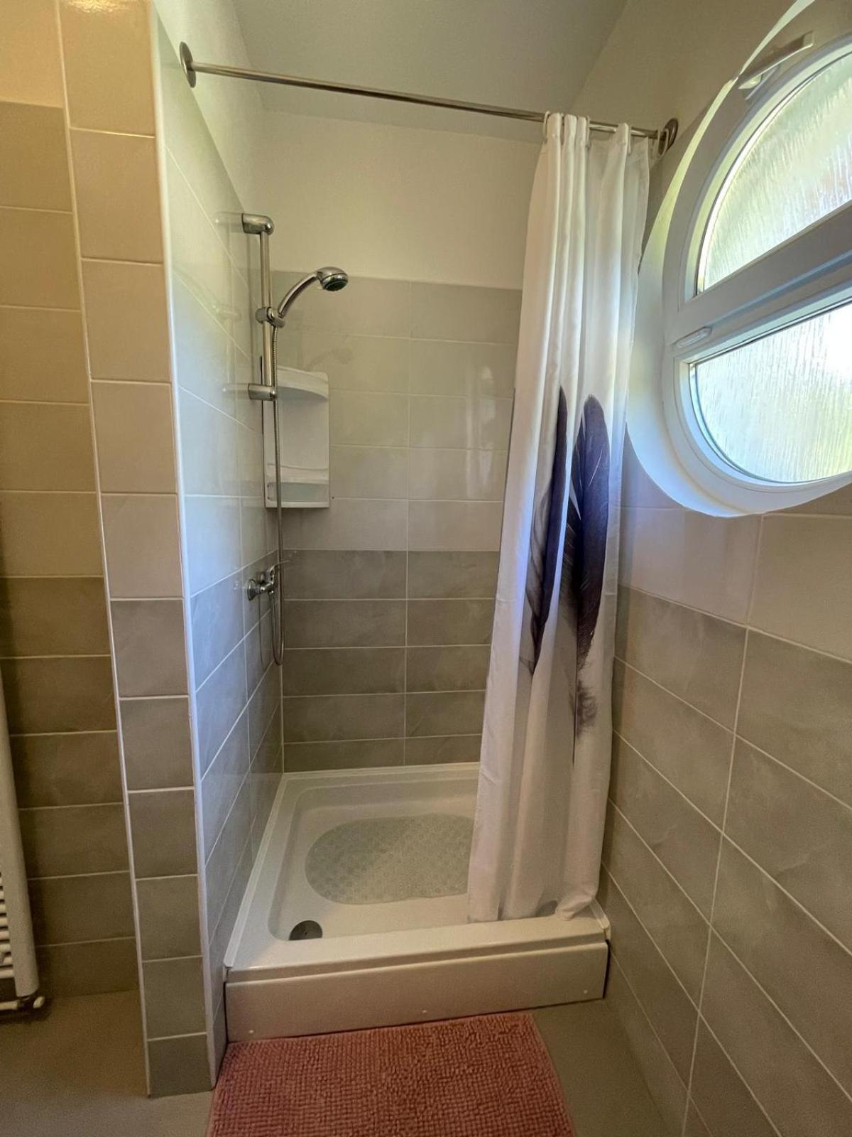 Apartments Nada Бетина Екстериор снимка